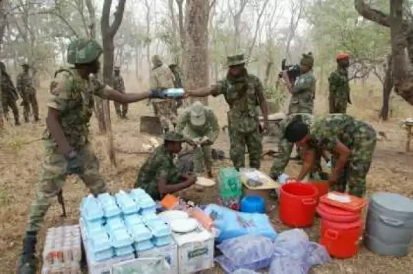 Commander Celebrates Christmas With Troops In A Forest In Kano State. 